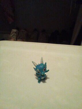 Shimmer & Shine Nazboo Blue Dragon Mini Figure Nickelodeon
